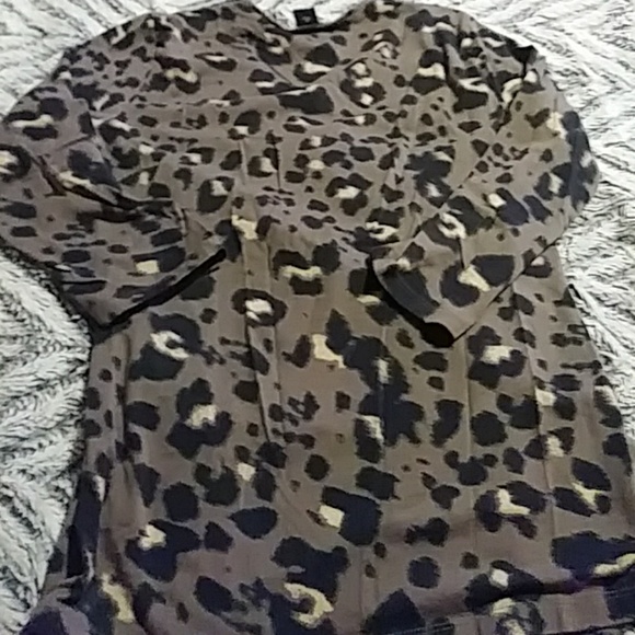 Ann Taylor - Picture 5 of 5